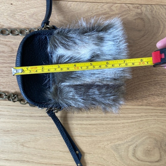 Faux Leather + Fur Crossbody Chain Strap - Picture 5 of 7